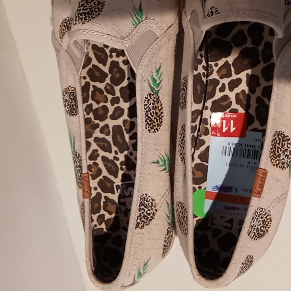 NWT - Keds - Pineapple - Canvas Slip on Sneaker/Loafer - Women's size 11 - Picture 5 of 14